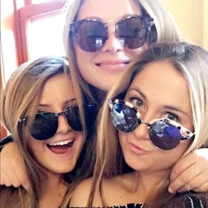 Meet your Posher, Cameron